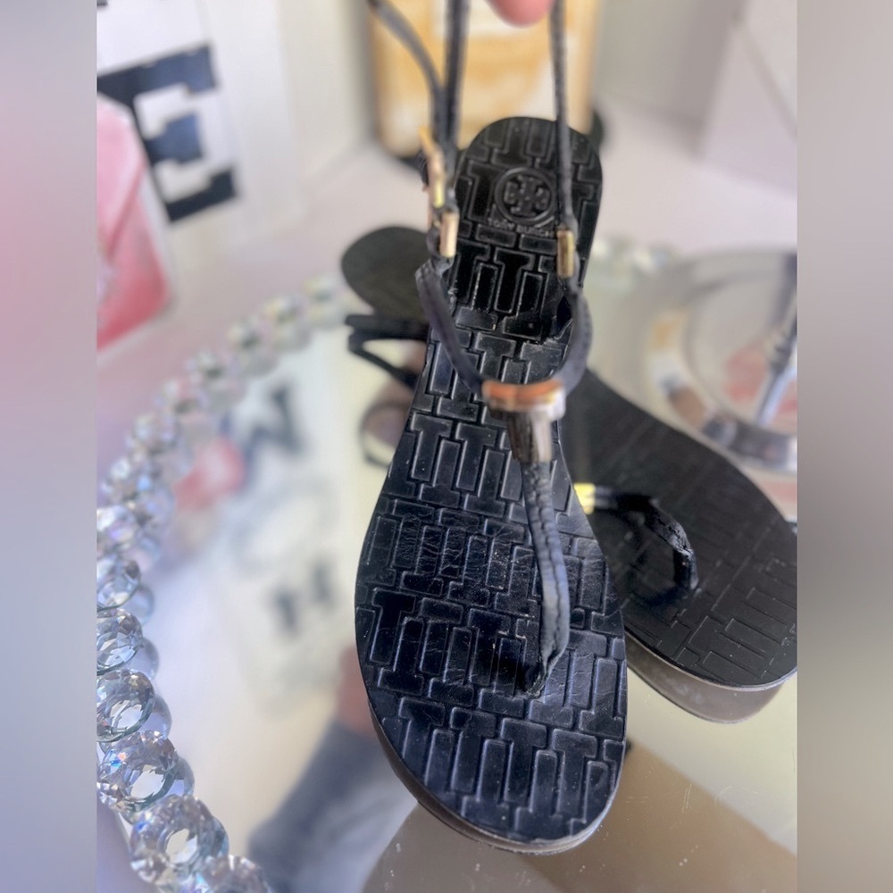 Tory Burch Black Sandals with Gold Details size 9.5m